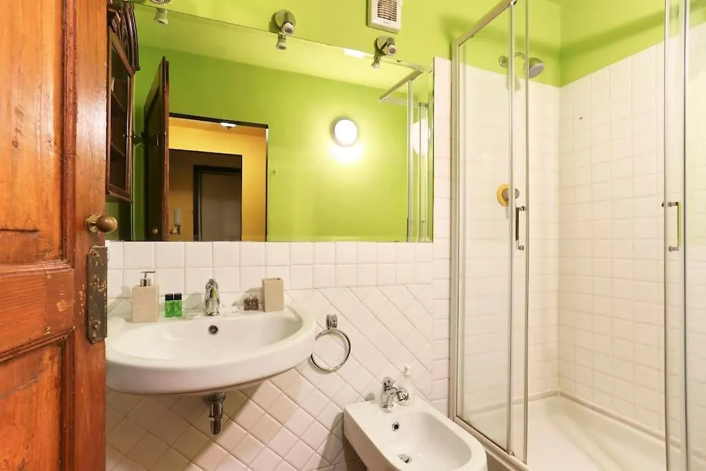 Apartamento Relax Like Home, Via Ricasoli 6, Next To The Duomo Of Florencia Italia